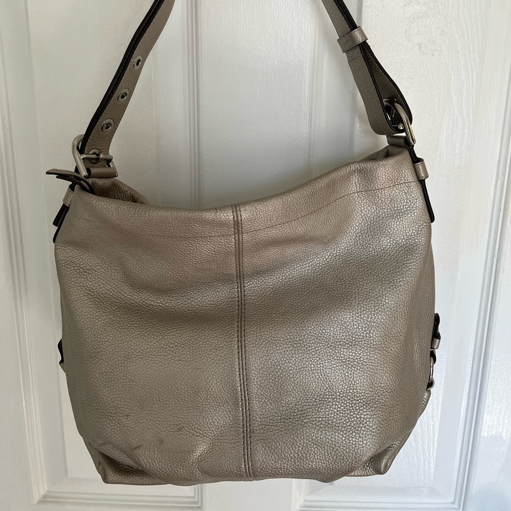 Coach bucket cross bodies/shoulder bag